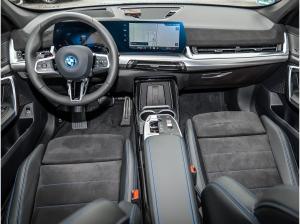 BMW X1 xDrive30e M Sport Pro HUD+AHK+H/K+Aktivsitze+LHZ+KZK+Alarm+LED+DAB+Memory