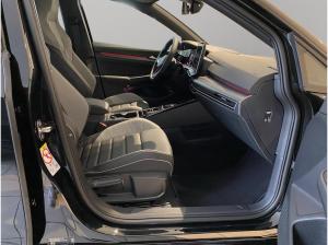 Volkswagen Golf VIII GTE (AHK/Pano/BlackStyle) 1.5 l eHybrid / 6-Gang-DSG