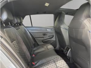Volkswagen Golf VIII R-Line (WR/Pano/BlackStyle) 1.5 l eTSI110 7-Gang-DSG