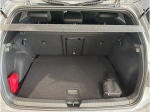 Volkswagen Golf VIII R-Line (WR/Pano/BlackStyle) 1.5 l eTSI110 7-Gang-DSG