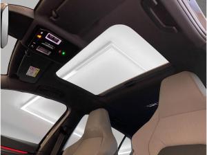Volkswagen Golf VIII GTE (AHK/Pano/BlackStyle) 1.5 l eHybrid / 6-Gang-DSG