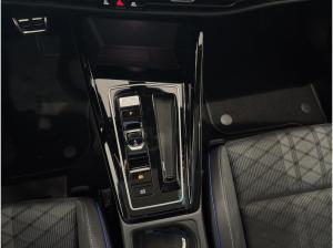 Volkswagen Golf VIII R-Line (WR/Pano/BlackStyle) 1.5 l eTSI110 7-Gang-DSG