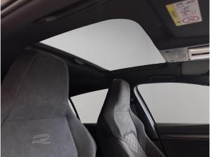 Volkswagen Golf VIII R-Line (WR/Pano/BlackStyle) 1.5 l eTSI110 7-Gang-DSG