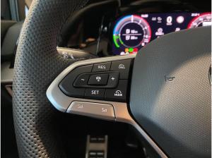 Volkswagen Golf VIII GTE (AHK/Pano/BlackStyle) 1.5 l eHybrid / 6-Gang-DSG