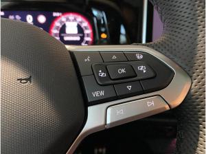 Volkswagen Golf VIII GTE (AHK/Pano/BlackStyle) 1.5 l eHybrid / 6-Gang-DSG