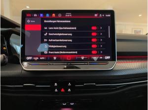 Volkswagen Golf VIII GTE (AHK/Pano/BlackStyle) 1.5 l eHybrid / 6-Gang-DSG