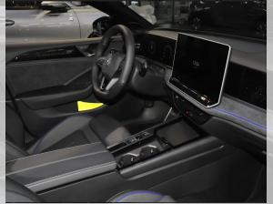 Volkswagen Passat 1.5 eHybrid 130kW OPF DSG R-Line 'SIGNATURE'