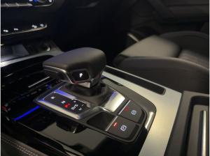 Audi Q5 TFSI e S line business 55 e qu. S tr. MATRIX