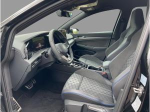 Volkswagen Golf VIII 1.5 eTSI DSG R-Line Navi LED ACC PDC