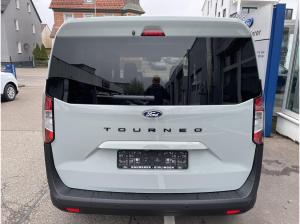 Ford Tourneo Courier Titanium 125 PS Schalter * Sofort Verfügbar*