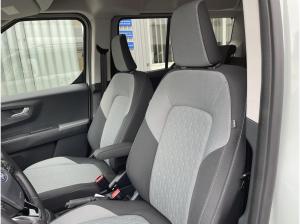 Ford Tourneo Courier Titanium 125 PS Schalter * Sofort Verfügbar*