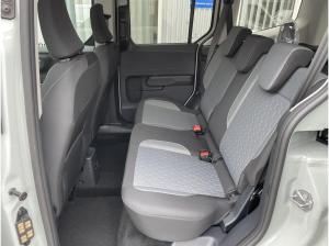 Ford Tourneo Courier Titanium 125 PS Schalter * Sofort Verfügbar*
