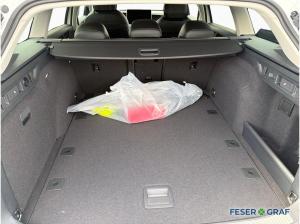 Volkswagen Passat Variant Business 1.5 eTSI DSG MATRIX*AHK