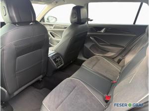Volkswagen Passat Variant Business 1.5 eTSI DSG MATRIX*AHK