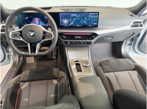 BMW 320 d xDrive Touring 19" M-Sport  360* Kamera Head-UP ACC Panorama