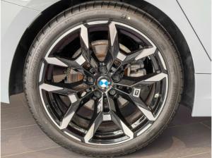 BMW 320 d xDrive Touring 19" M-Sport  360* Kamera Head-UP ACC Panorama