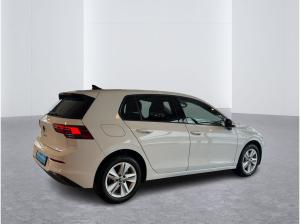 Volkswagen Golf VIII 1.5 TSI Life Ganzjahresreifen Rückfahrkamera