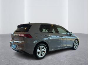Volkswagen Golf VIII 1.5 TSI Life Navi Ganzjahresreifen