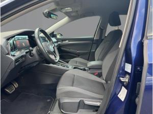 Volkswagen Golf VIII 1.5 eTSI Active DSG Ganzjahresreifen Rückfahrkamera