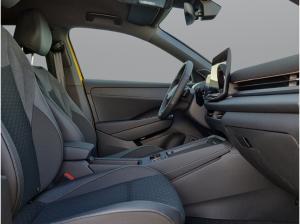 Volkswagen T-Roc 1.5 eTSI DSG R-Line+AHK+WR+HARMANN+MATRIX+
