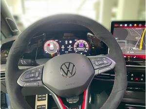 Volkswagen Golf GTI 2,0 l TSI DSG 265PS*AHK*PANO*HARMAN&KARDON