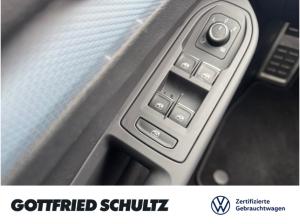 Volkswagen Golf VIII GOAL eTSI DSG AHK NAVI SITZHEIZUNG EINPARKHILFE LED