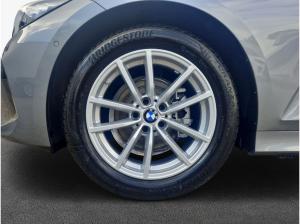 BMW 318 318d Touring Navi Komfortzugang