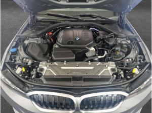 BMW 318 318d Touring Navi Komfortzugang