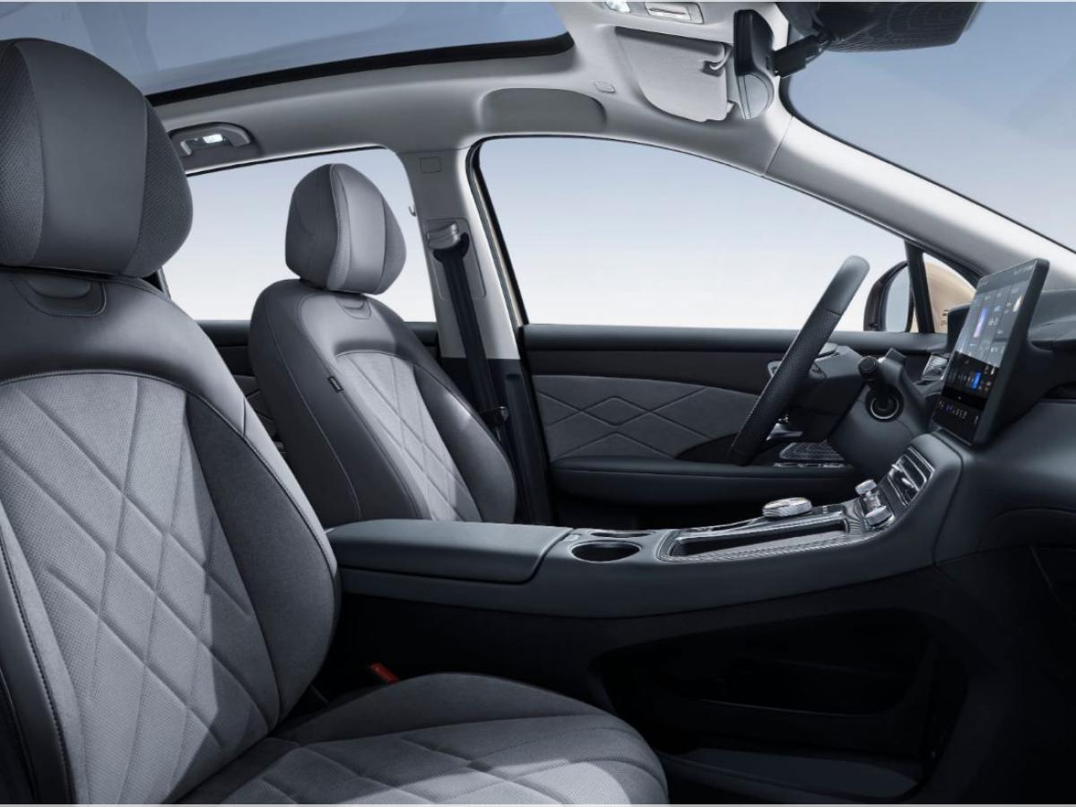 MG S6 EV