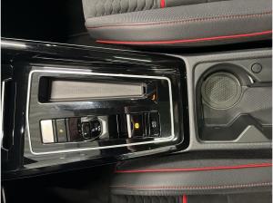 Volkswagen Golf VIII GTI Clubsport 2.0 DSG ACC AUT Kam. LED