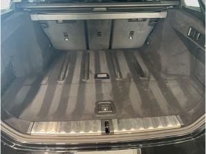 BMW 330 i xDrive Touring M Sport LiveCockpitProf LED