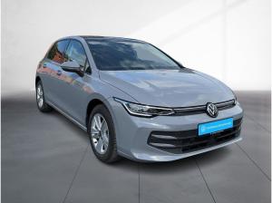 Volkswagen Golf VIII Life 1.5 TSI DSG LED PANO HARMAN TRAVEL