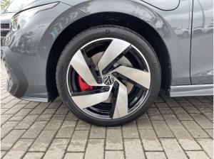 Volkswagen Golf GTE 1.5 l eHybrid DSG*DCC*Black Style