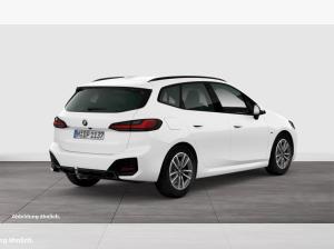 BMW 220 220i Active Tourer M Sport + DA+ + PA+ + AHK + HuD + ADAP LED + UVM.
