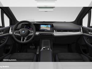 BMW 220 220i Active Tourer M Sport + DA+ + PA+ + AHK + HuD + ADAP LED + UVM.