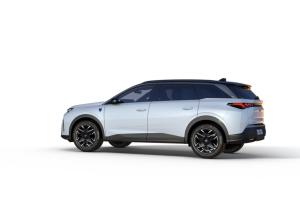 Peugeot 5008 GT HYBRID 145 DSC6