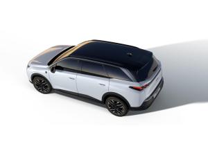 Peugeot 5008 GT HYBRID 145 DSC6