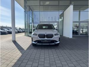 BMW X1 sDrive20i *Lageraktion* 22% * ACC * Pano * AHK * H&K * Lenkradheiz*