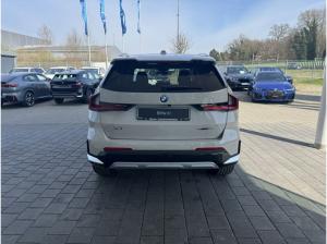 BMW X1 sDrive20i *Lageraktion* 22% * ACC * Pano * AHK * H&K * Lenkradheiz*