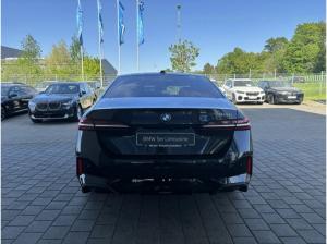 BMW 520 Limousine *23%* Lager-Aktion * M Sport * ACC * AHK * H&K *