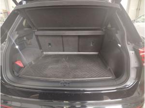 Volkswagen Tiguan 2.0 TSI DSG 4 M. R Black Style Pano Harman Kardon AHK Navi IQ.Light DCC DAB+
