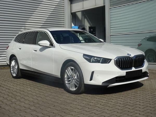 BMW 530 e Touring ++ Aktion ab Lager ++