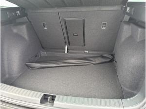 Seat Ateca 1.5 TSI DSG Road Ed. inkl. WARTUNG AHK GJR RFK NAVI SHZ