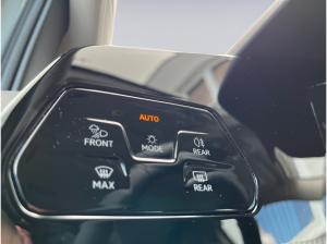 Volkswagen Golf 2.0 TDI DSG Variant Style Park&ComfortPro