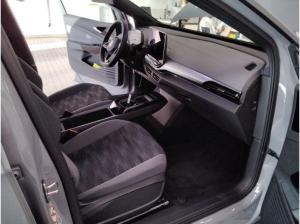 Volkswagen ID.4 PRO 82 kWh +WÄPU +AHK +LED +ACC +RKAM +NAVI