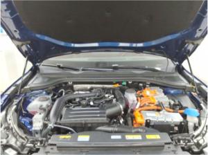 Volkswagen Passat Variant eHybrid R-Line Signature VOLL!