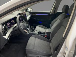 Volkswagen Golf VIII 1.5 TSI Life HeadUp Navi RearView GJR