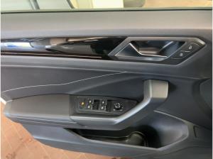 Volkswagen T-Roc T-ROC 1,5 TSI R-Line DSG AHK Rear View Navi App