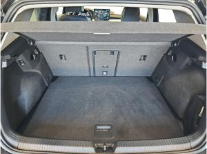 Volkswagen Golf VIII 2.0 TDI W Goal ACC AHK AUT Akustikglas