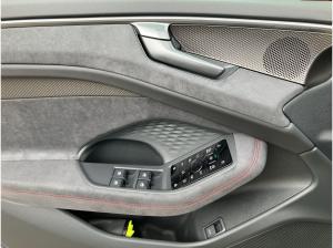 Audi A6 Limousine TFSI quattro / Luftfederung / Allradlenkung / Head Up / Matrix